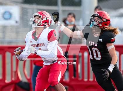 Thumbnail 3 in Yelm vs. Marysville-Pilchuck (3A Playoffs) photogallery.