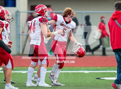 Thumbnail 1 in Yelm vs. Marysville-Pilchuck (3A Playoffs) photogallery.