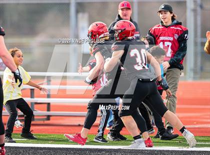 Thumbnail 2 in Yelm vs. Marysville-Pilchuck (3A Playoffs) photogallery.