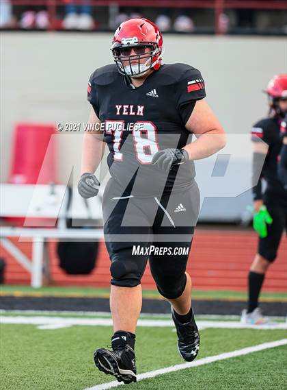 Thumbnail 1 in Yelm vs. Marysville-Pilchuck (3A Playoffs) photogallery.