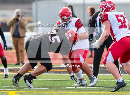 Thumbnail 3 in Yelm vs. Marysville-Pilchuck (3A Playoffs) photogallery.
