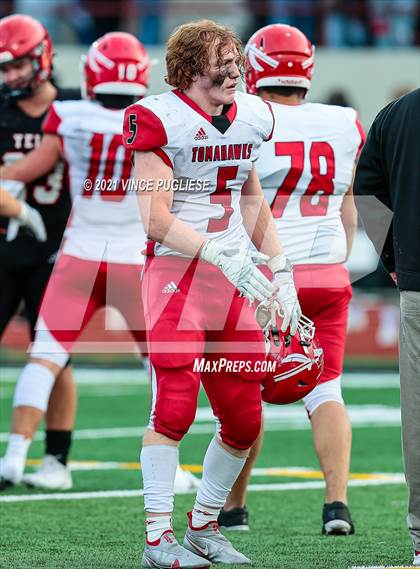 Thumbnail 2 in Yelm vs. Marysville-Pilchuck (3A Playoffs) photogallery.