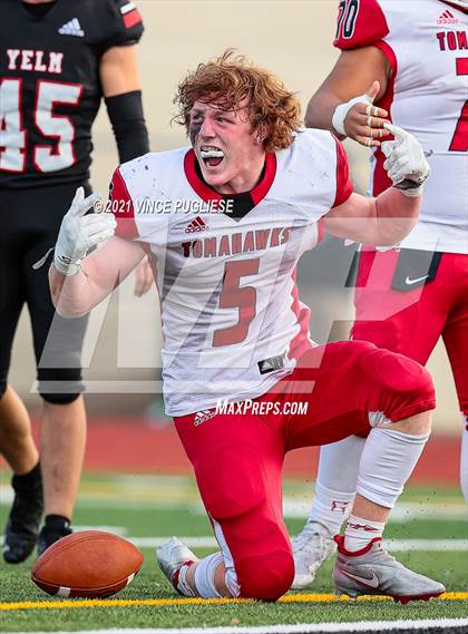 Thumbnail 3 in Yelm vs. Marysville-Pilchuck (3A Playoffs) photogallery.