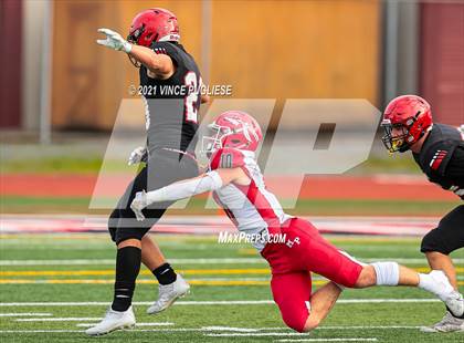 Thumbnail 1 in Yelm vs. Marysville-Pilchuck (3A Playoffs) photogallery.
