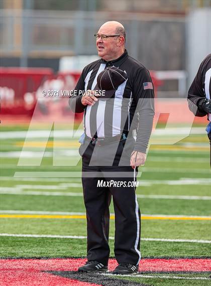 Thumbnail 2 in Yelm vs. Marysville-Pilchuck (3A Playoffs) photogallery.