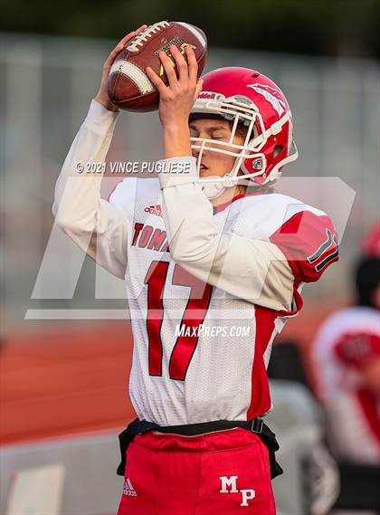 Thumbnail 3 in Yelm vs. Marysville-Pilchuck (3A Playoffs) photogallery.
