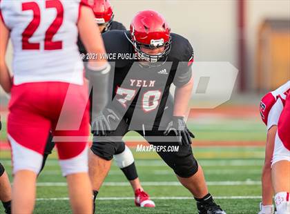Thumbnail 2 in Yelm vs. Marysville-Pilchuck (3A Playoffs) photogallery.