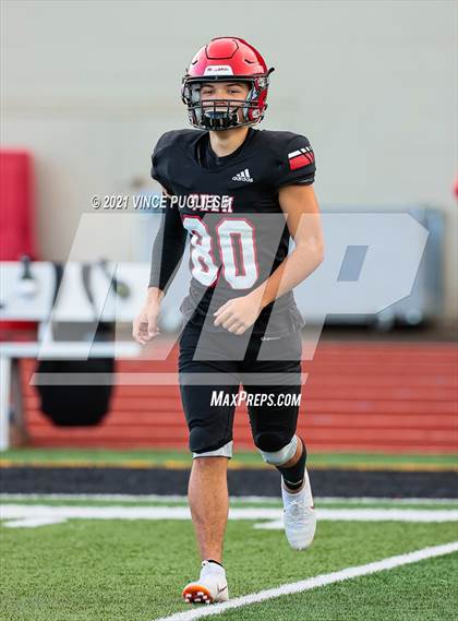 Thumbnail 2 in Yelm vs. Marysville-Pilchuck (3A Playoffs) photogallery.
