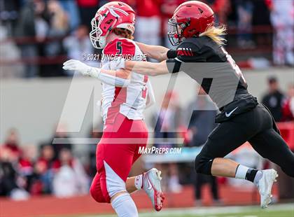 Thumbnail 3 in Yelm vs. Marysville-Pilchuck (3A Playoffs) photogallery.