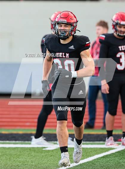 Thumbnail 3 in Yelm vs. Marysville-Pilchuck (3A Playoffs) photogallery.