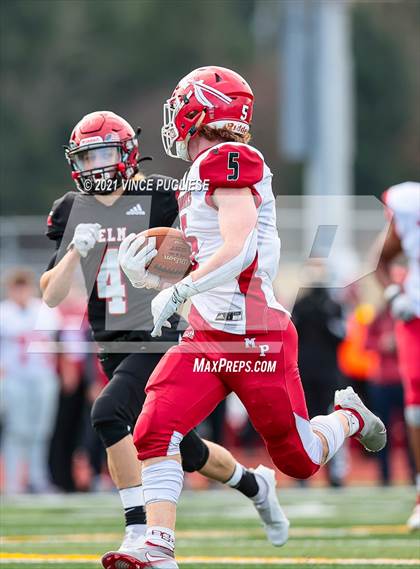 Thumbnail 1 in Yelm vs. Marysville-Pilchuck (3A Playoffs) photogallery.