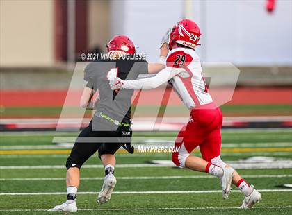 Thumbnail 1 in Yelm vs. Marysville-Pilchuck (3A Playoffs) photogallery.