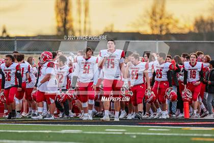 Thumbnail 1 in Yelm vs. Marysville-Pilchuck (3A Playoffs) photogallery.