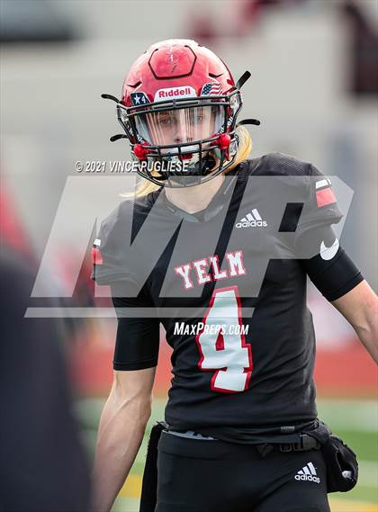 Thumbnail 3 in Yelm vs. Marysville-Pilchuck (3A Playoffs) photogallery.
