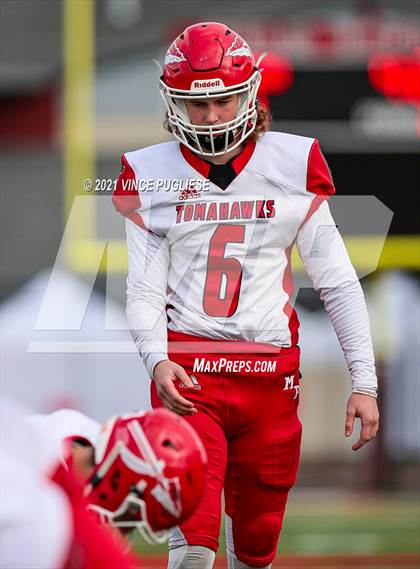 Thumbnail 2 in Yelm vs. Marysville-Pilchuck (3A Playoffs) photogallery.