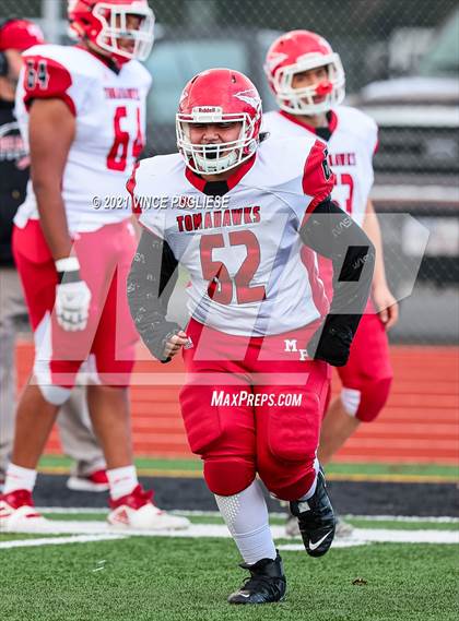Thumbnail 3 in Yelm vs. Marysville-Pilchuck (3A Playoffs) photogallery.