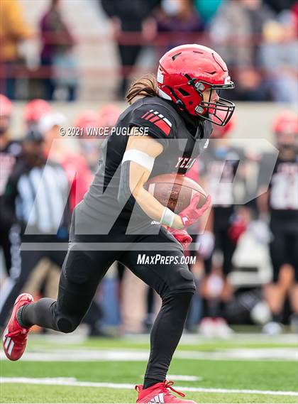 Thumbnail 2 in Yelm vs. Marysville-Pilchuck (3A Playoffs) photogallery.