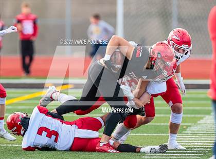 Thumbnail 3 in Yelm vs. Marysville-Pilchuck (3A Playoffs) photogallery.
