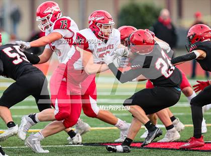 Thumbnail 3 in Yelm vs. Marysville-Pilchuck (3A Playoffs) photogallery.