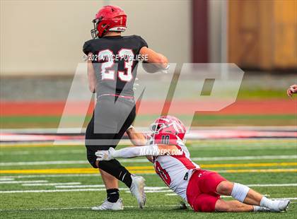 Thumbnail 1 in Yelm vs. Marysville-Pilchuck (3A Playoffs) photogallery.