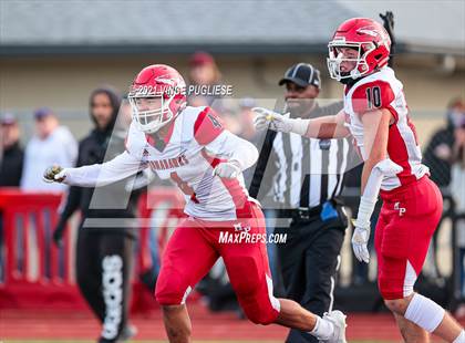 Thumbnail 2 in Yelm vs. Marysville-Pilchuck (3A Playoffs) photogallery.