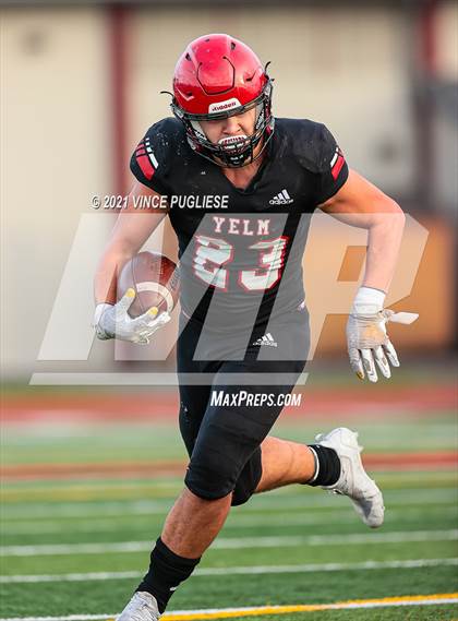 Thumbnail 1 in Yelm vs. Marysville-Pilchuck (3A Playoffs) photogallery.