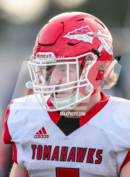 Thumbnail 2 in Yelm vs. Marysville-Pilchuck (3A Playoffs) photogallery.