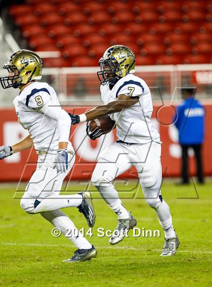 Thumbnail 3 in Jesuit vs. Elk Grove @ Levi's Stadium photogallery.