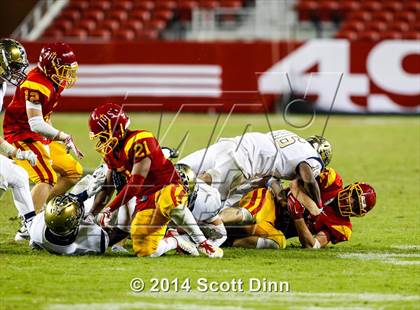 Thumbnail 2 in Jesuit vs. Elk Grove @ Levi's Stadium photogallery.