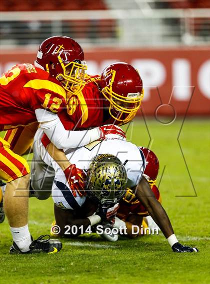 Thumbnail 3 in Jesuit vs. Elk Grove @ Levi's Stadium photogallery.