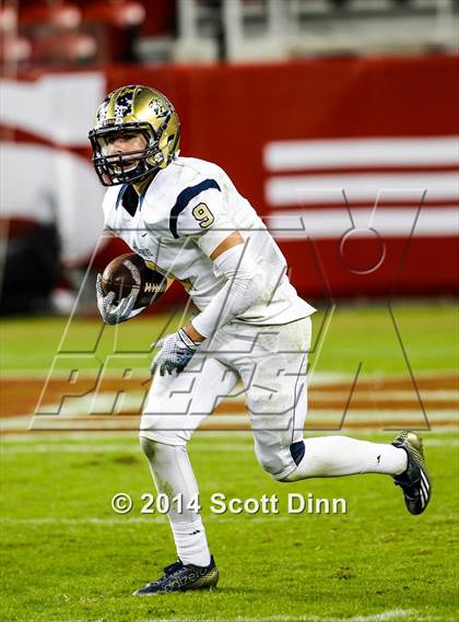 Thumbnail 3 in Jesuit vs. Elk Grove @ Levi's Stadium photogallery.