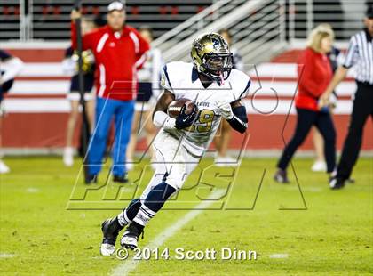 Thumbnail 3 in Jesuit vs. Elk Grove @ Levi's Stadium photogallery.