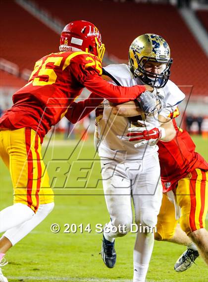 Thumbnail 2 in Jesuit vs. Elk Grove @ Levi's Stadium photogallery.