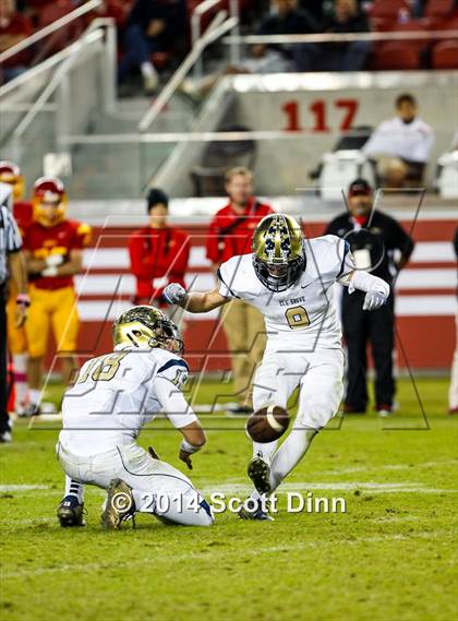 Thumbnail 2 in Jesuit vs. Elk Grove @ Levi's Stadium photogallery.