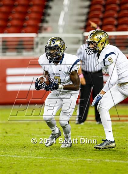 Thumbnail 2 in Jesuit vs. Elk Grove @ Levi's Stadium photogallery.