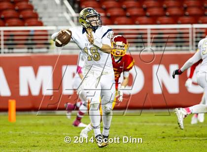 Thumbnail 3 in Jesuit vs. Elk Grove @ Levi's Stadium photogallery.