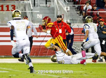 Thumbnail 3 in Jesuit vs. Elk Grove @ Levi's Stadium photogallery.