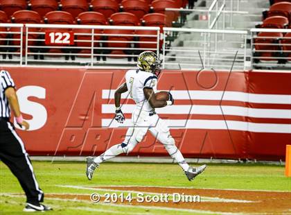 Thumbnail 2 in Jesuit vs. Elk Grove @ Levi's Stadium photogallery.