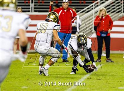 Thumbnail 1 in Jesuit vs. Elk Grove @ Levi's Stadium photogallery.