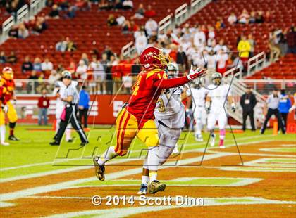 Thumbnail 3 in Jesuit vs. Elk Grove @ Levi's Stadium photogallery.