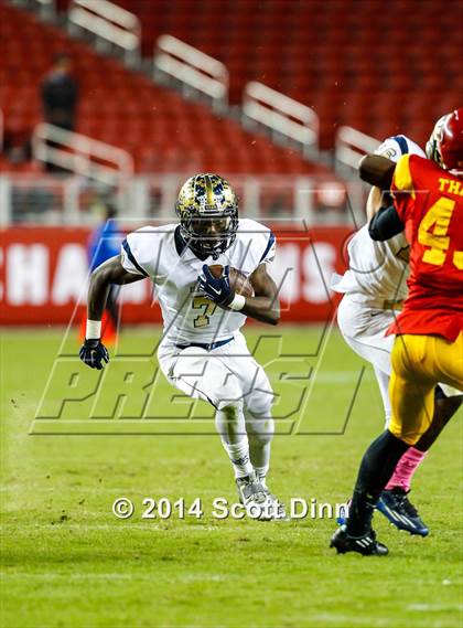 Thumbnail 1 in Jesuit vs. Elk Grove @ Levi's Stadium photogallery.