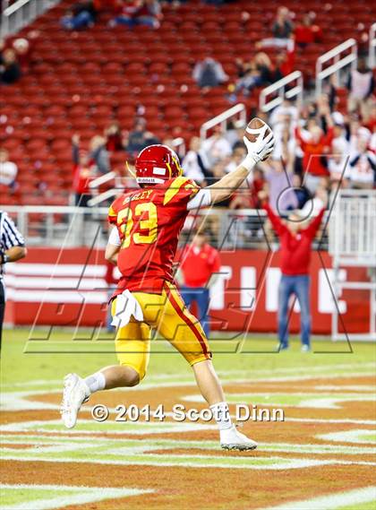 Thumbnail 3 in Jesuit vs. Elk Grove @ Levi's Stadium photogallery.
