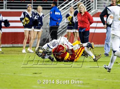 Thumbnail 2 in Jesuit vs. Elk Grove @ Levi's Stadium photogallery.