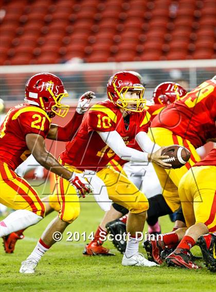 Thumbnail 1 in Jesuit vs. Elk Grove @ Levi's Stadium photogallery.