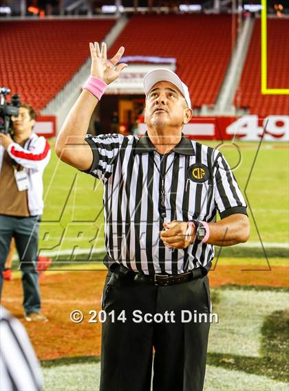 Thumbnail 3 in Jesuit vs. Elk Grove @ Levi's Stadium photogallery.