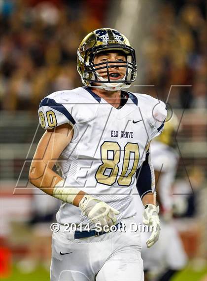 Thumbnail 3 in Jesuit vs. Elk Grove @ Levi's Stadium photogallery.