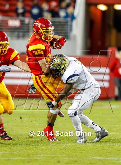 Thumbnail 3 in Jesuit vs. Elk Grove @ Levi's Stadium photogallery.