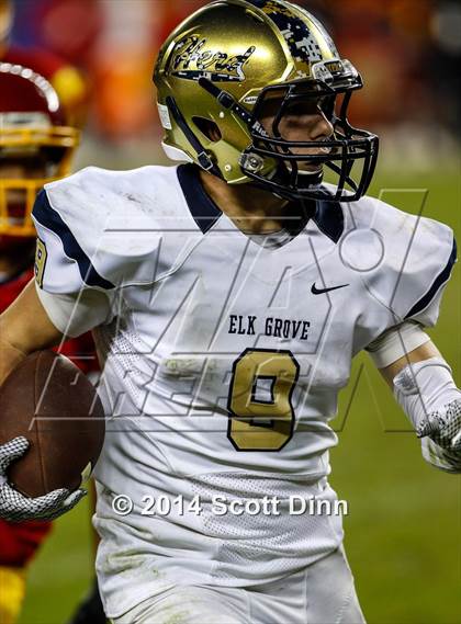 Thumbnail 1 in Jesuit vs. Elk Grove @ Levi's Stadium photogallery.