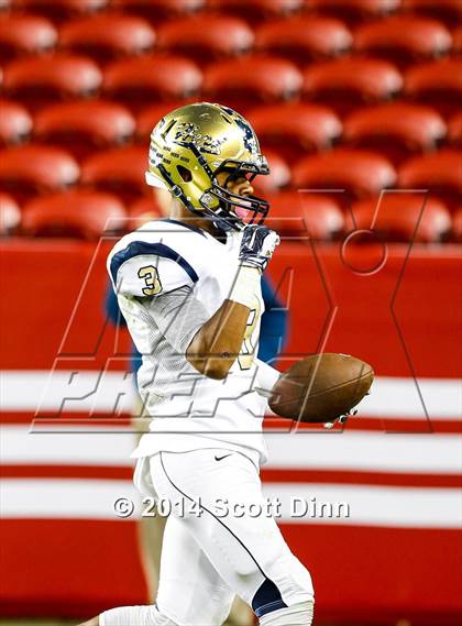 Thumbnail 2 in Jesuit vs. Elk Grove @ Levi's Stadium photogallery.