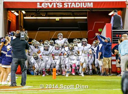 Thumbnail 1 in Jesuit vs. Elk Grove @ Levi's Stadium photogallery.